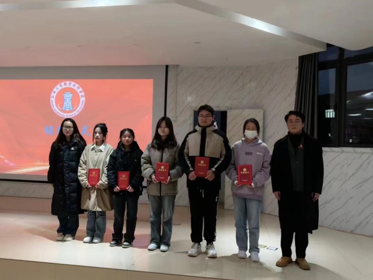 正在上傳... 正在上傳...