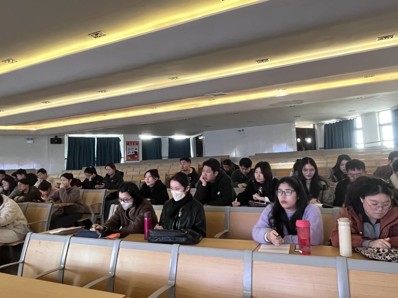 1732516542398603.jpg d7e8dd553db33bab35566c273d572287.jpg